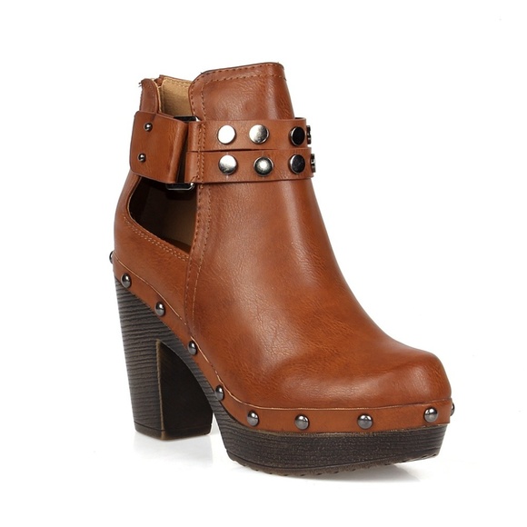 womens clog booties